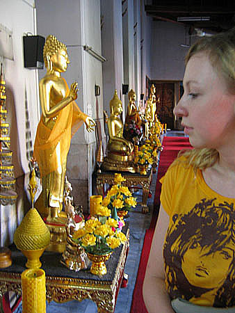 anne_golden_buddhas