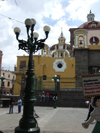 kirche2_puebla_mex