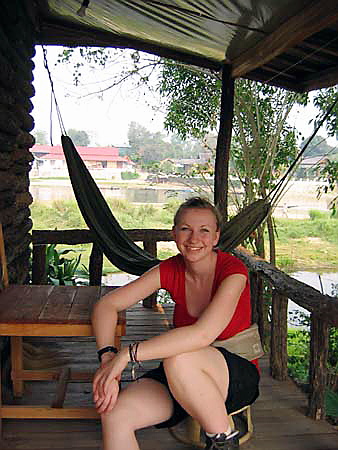 anne_unsere_terasse_vang_vieng