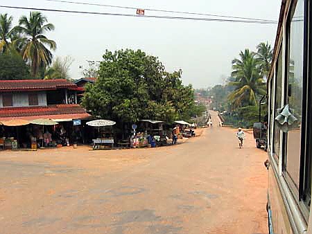 bus_nach2_vang_vieng